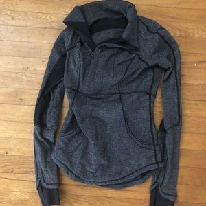 Lulu lemon jacket size 4